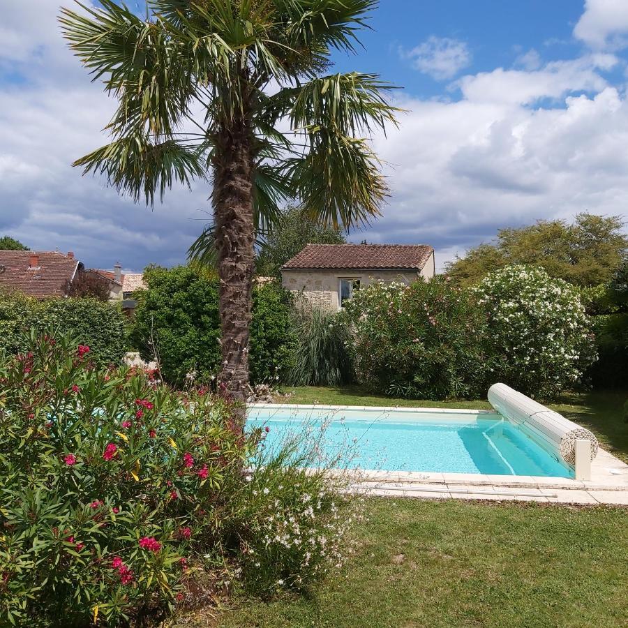 Chambres D'Hotes Du Domaine De Lansac Lansac  Exterior foto
