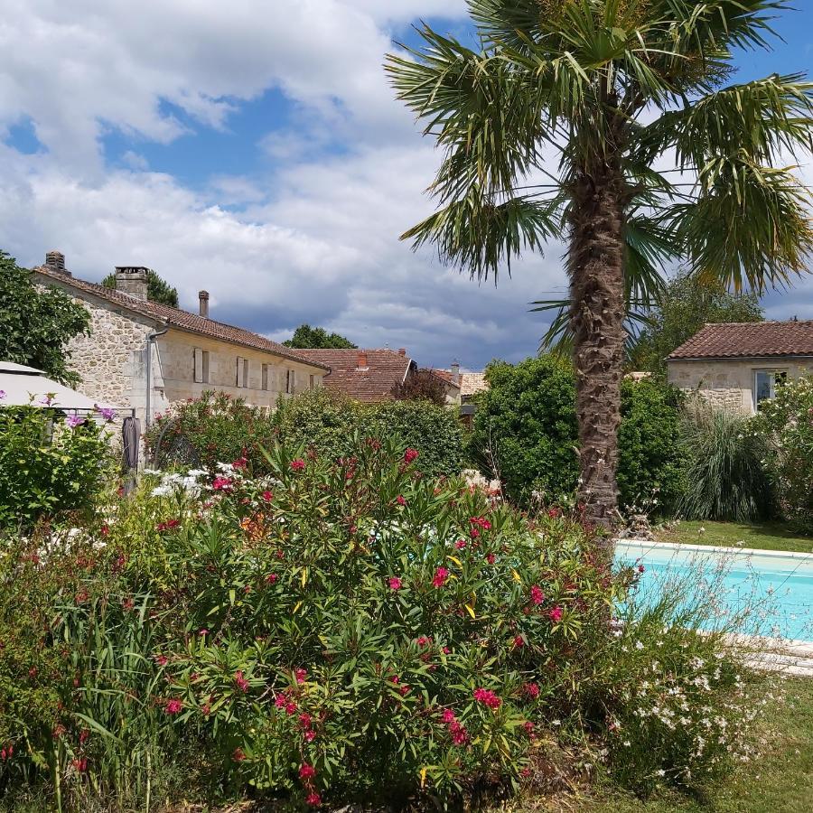 Chambres D'Hotes Du Domaine De Lansac Lansac  Exterior foto